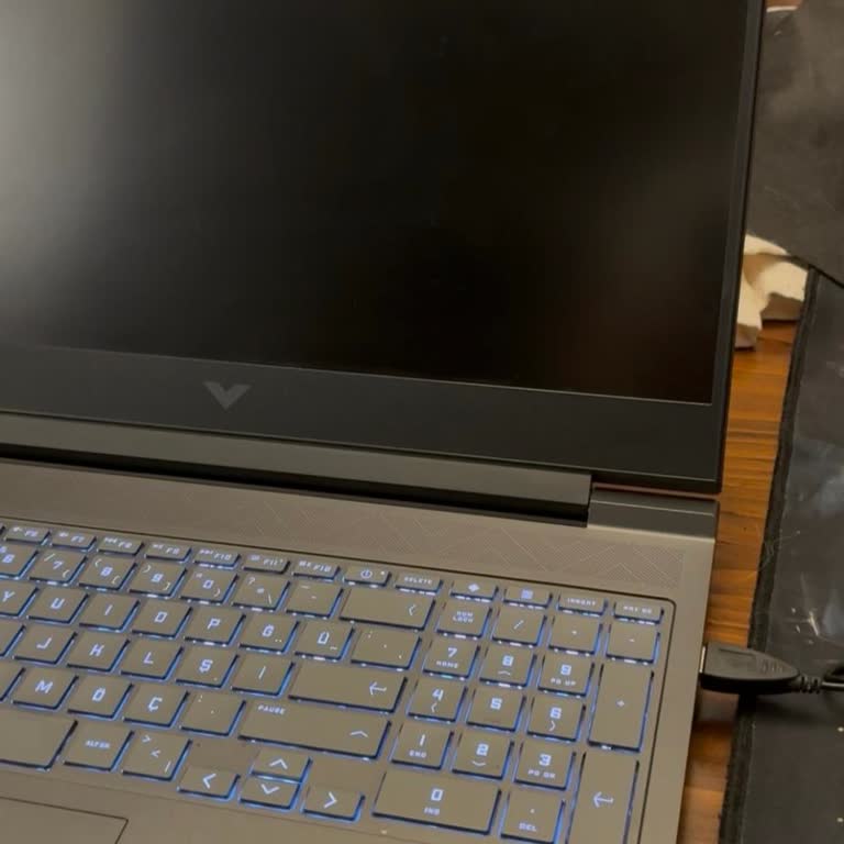 HP Victus Dizüstü Bilgisayarı Kendiliğinden Açılıp Kapanıyor Ve Tekrarlayan Servis Sorunları