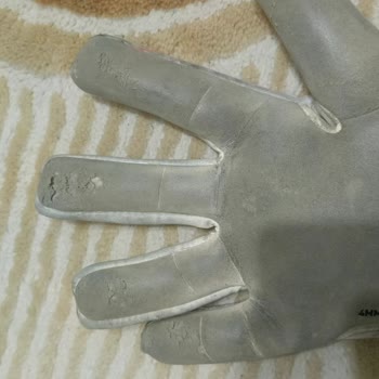 Puma Ultimate Hybrid Eldiveninde Kısa Sürede Latex Kopması