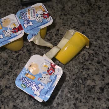 Son Kullanma Tarihi Geçmemiş Sütaş Büyümix Üründe Bozulmuş Koku Ve Tat