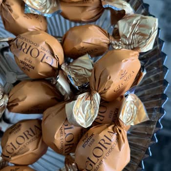 Konak Şekerin Sert Yapısı Diş Dolgusu Çıkararak Sağlık Ve Mahcubiyete Neden Oldu