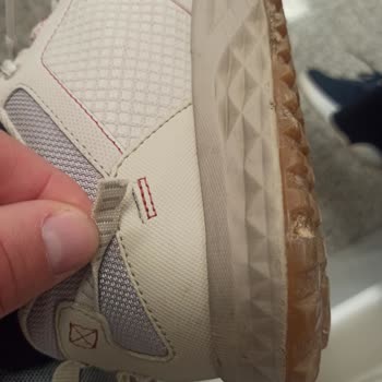 Kısa Sürede Kemer Kısmı Kopan Skechers Ayakkabısı Kullanılamaz