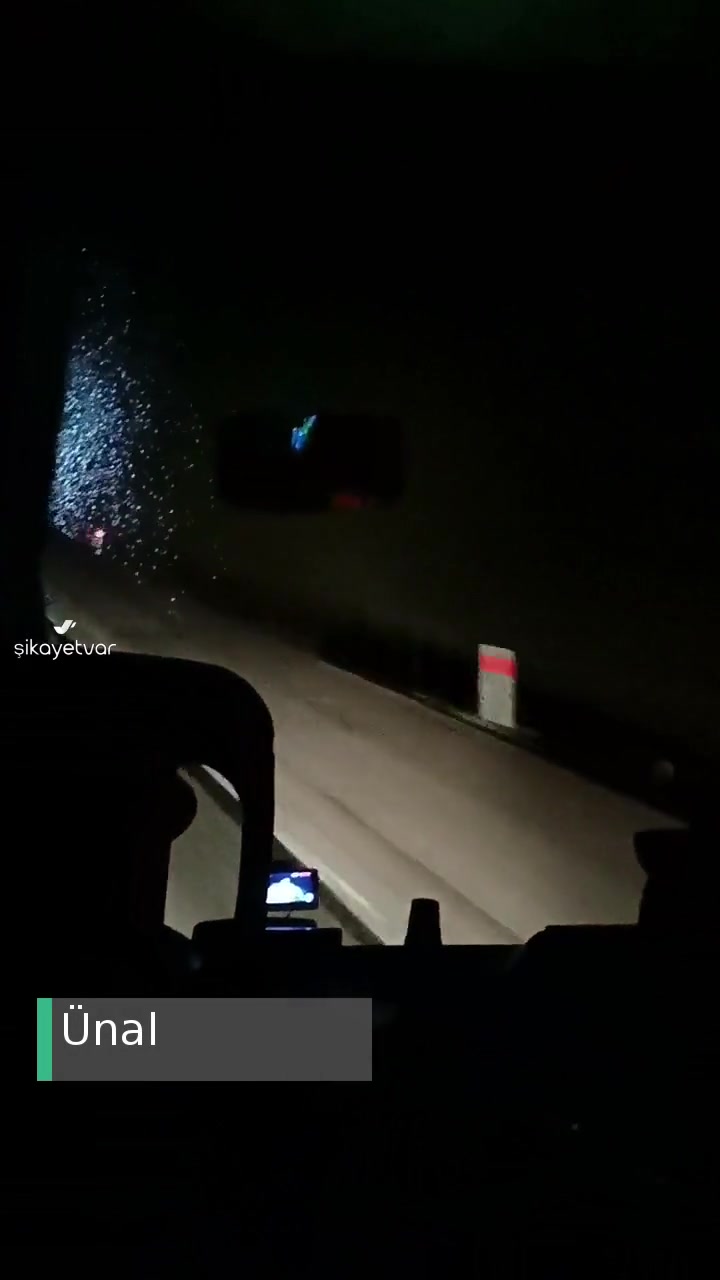 Isparta Petrol Turizm Şoför Sigara İçiyor! videonun kapak resmi