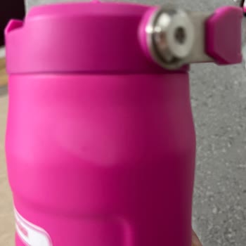 Kapak Açılmıyor Ve Renk Değişiyor: Stanley Termos Şikayeti