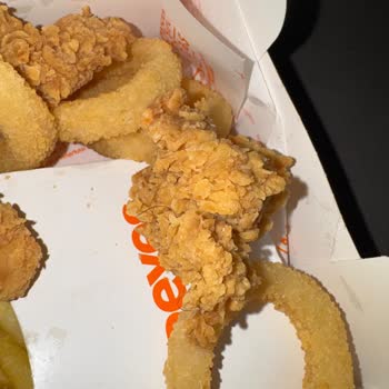 Popeyes Saç Teli Bulunan Nugget’te Hijyen Skandalı Ve Getir’in Yetersiz Cevabı