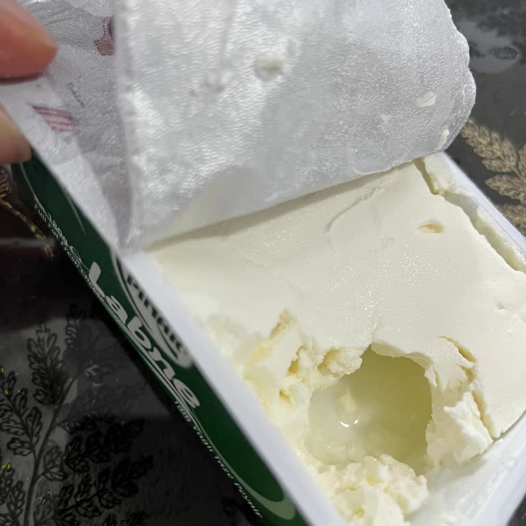 A101 Şubesinde Boş Ve Bozuk Pınar Labne Ürünü