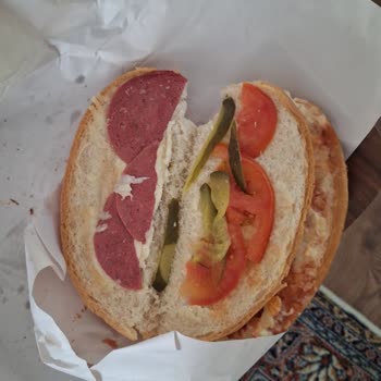 Ayvalık Tostunda Yanlış İçerik Ve İade Reddi