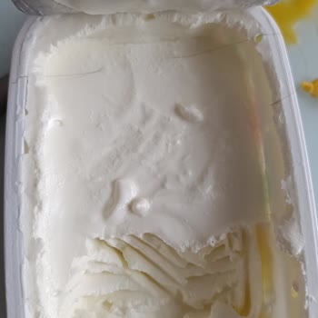 İçim Labne Peynirden Saç Çıkması