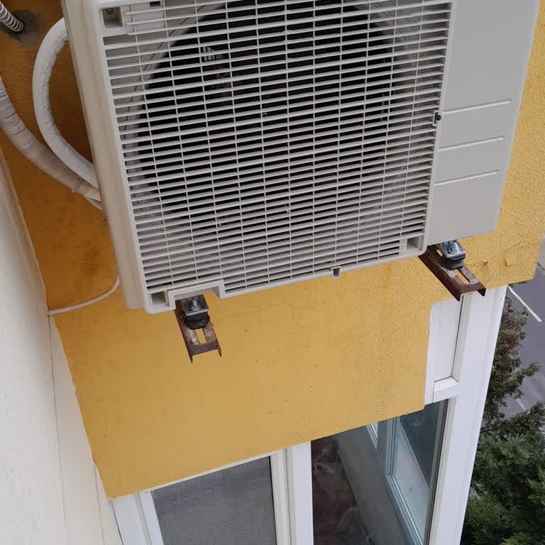 Yeni Daikin Klimada Paslı Ayak Montajı Ve Cevapsız Servis