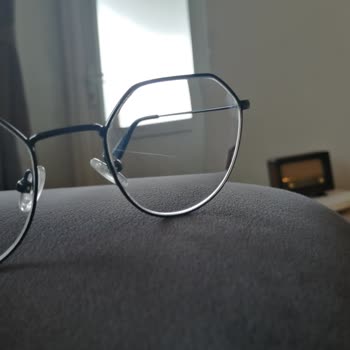 Atasun Optik Bezinin Gözlük Camımı Çizmesi
