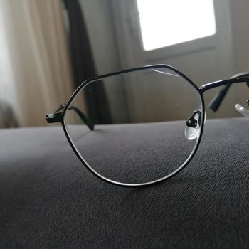 Atasun Optik Bezinin Gözlük Camımı Çizmesi