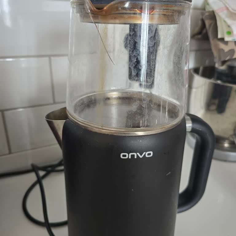 Cam Demliği Kırılan Onvo Çay Makinesi İçin Yedek Parça Bulunamıyor