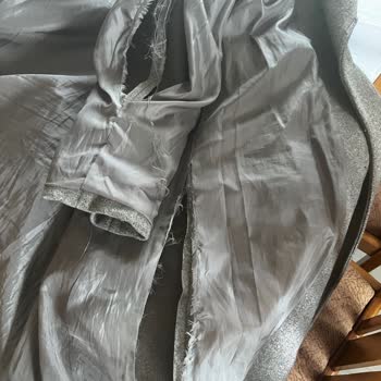 LCW Lüleburgaz Kabanında İç Astarın Erken Yırtılması Ve Para İadesi Talebi