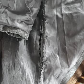 LCW Lüleburgaz Kabanında İç Astarın Erken Yırtılması Ve Para İadesi Talebi