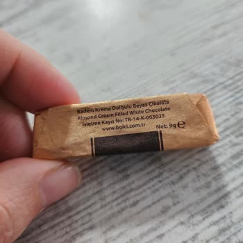 Ambalajda Yazılan Badem Kremalı Beyaz Çikolata Gerçek Ürünle Eşleşmedi