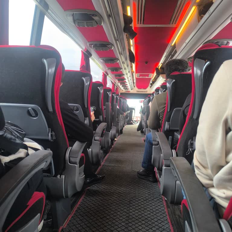 Uzun Otobüs Gecikmesi Ve Yolcuların Bekleyişi