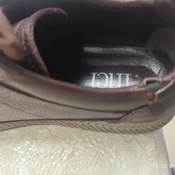 Ayakkabının Boğazı Yırtıldı Mağaza Kullanıcı Hatası Diyerek İadeyi Reddetti