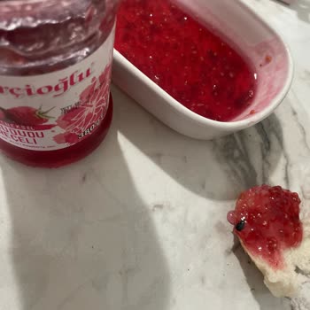 Şener Gıda Çerçioğlu Reçelde Hamam Böceği Olması