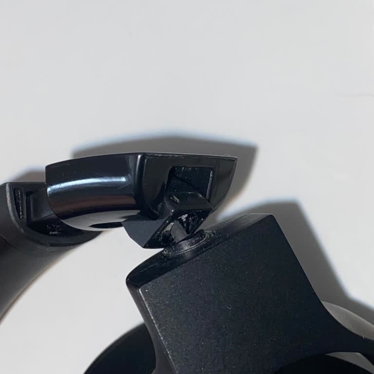 Garanti Kapsamındaki Kırılan Menteşe İçin Hızlı Değişim Talebi