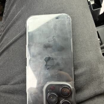 Kalitesiz Kaplama Ve Kötü İşçilik Nedeniyle İphone 16 Pro'da Rahatsız Edici Görüntü