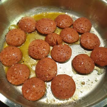 Başyazıcı Dana Sucuğunda Görünüm Ve Tat Sorunu