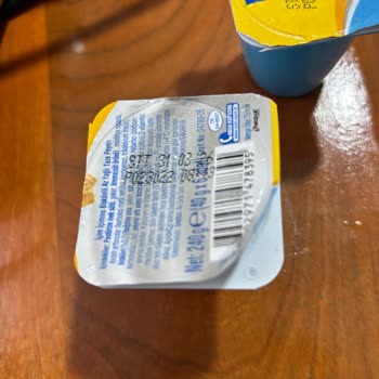 Son Tüketim Tarihi Geçerli Olmasına Rağmen Bozulmuş Yoğurt, Çocukları Tehlikeye Atıyor