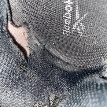İç Astarı Yırtılan Reebok Ayakkabının Üretim Kusuru Olarak Değerlendirilmesi Ve Değişim Talebi