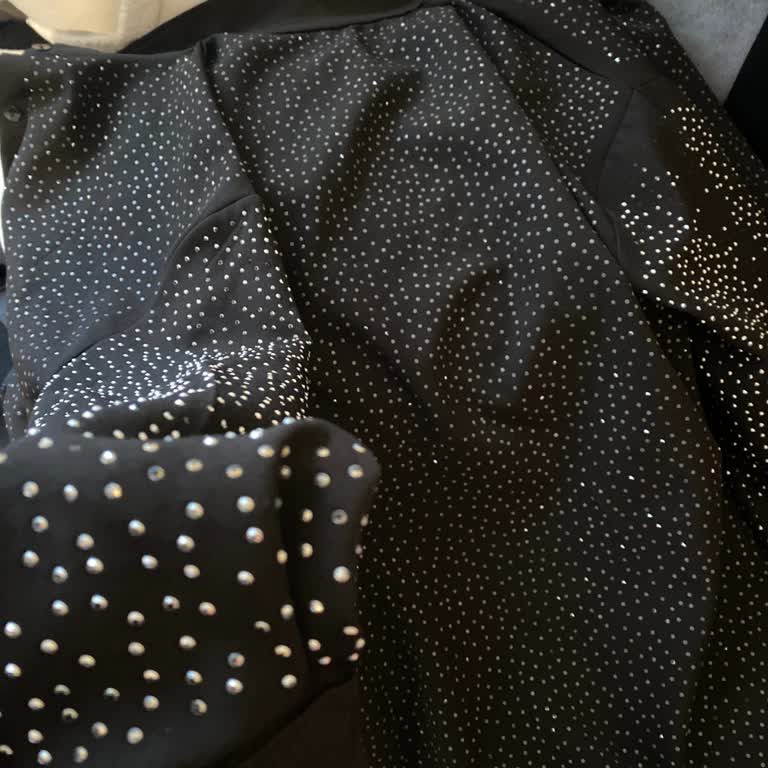 Eksik Taşlı Ceket Ve Sorumsuz Müşteri Hizmeti