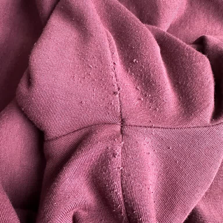 Kısa Sürede Tüylenen Eşofmana İade Ve Değişim Talebi