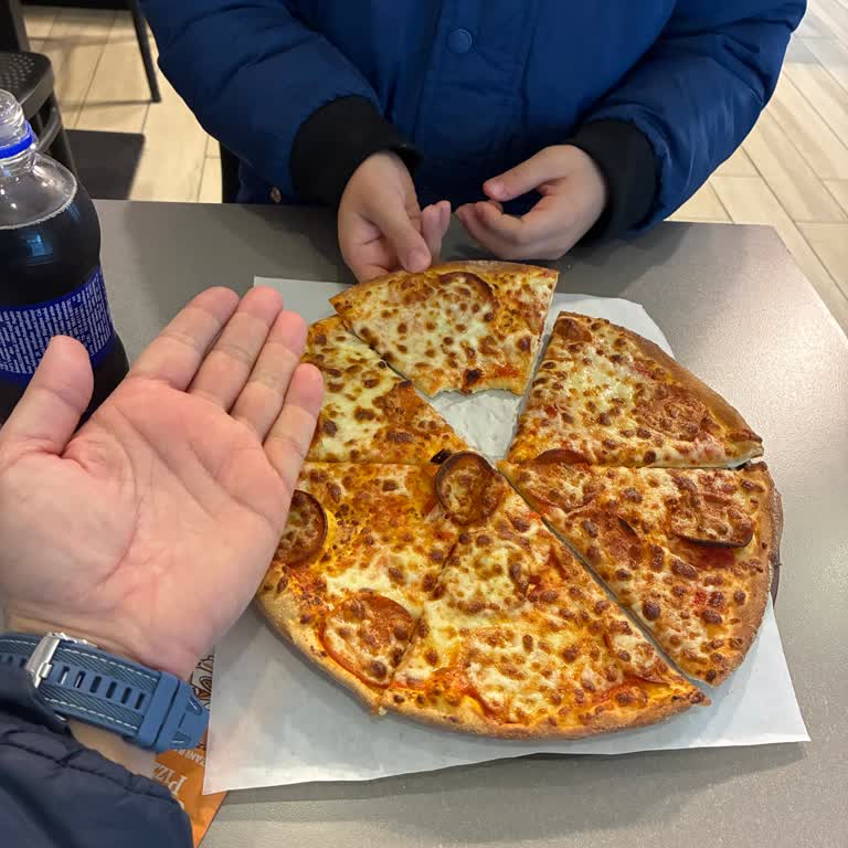 Orta Boy Pizza Boyutu Ve Malzeme Azlığı Nedeniyle Mağduriyet