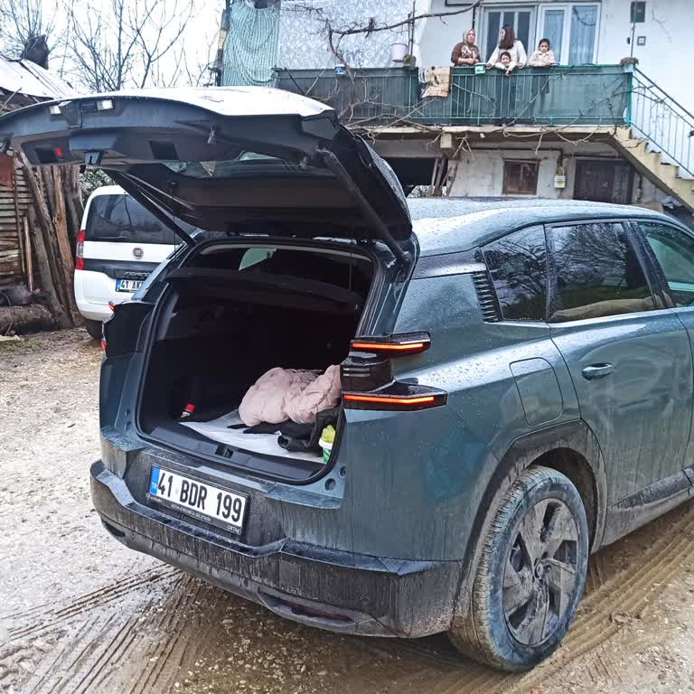 Bagaj Kapağının Açılması Ve Klima Arızasıyla Güvenlik Ve Konfor Mağduriyeti