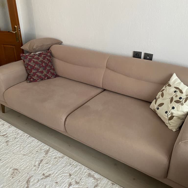 Garanti Kapsamındaki Koltuk Kumasının Beyazlaması Ve Değişim Talebinin Reddedilmesi