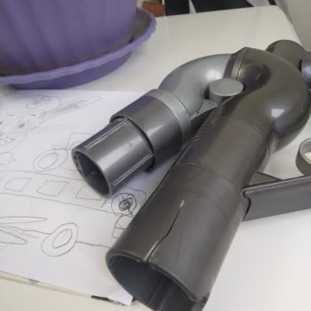 Garanti Kapsamındaki Dyson Süpürgede Hortum Boru Çatlağı Değişimi Reddedildi