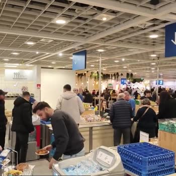 IKEA İlgisiz Ve Acemi Mağaza Yönetimi