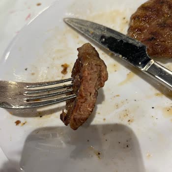 35 Dakika Bekleme Ve Çiğ Köfte, Saygısız Personel