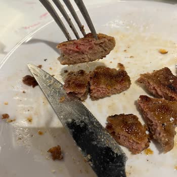 35 Dakika Bekleme Ve Çiğ Köfte, Saygısız Personel