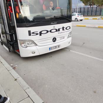 Arızalı Otobüste Bilgi Eksikliği Ve Şoförün İçeride Sigara İçmesi