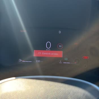 Engelli Kardeşimin Eğitim Hakkını Tehlikeye Atan Renault Clio Alpine Sürekli Yolda Kaldı