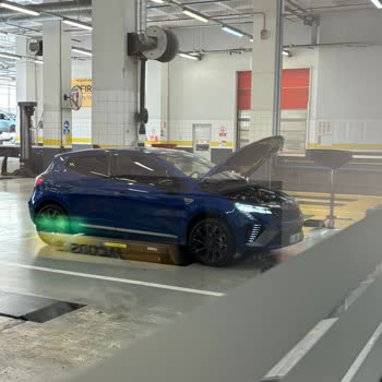 Engelli Kardeşimin Eğitim Hakkını Tehlikeye Atan Renault Clio Alpine Sürekli Yolda Kaldı