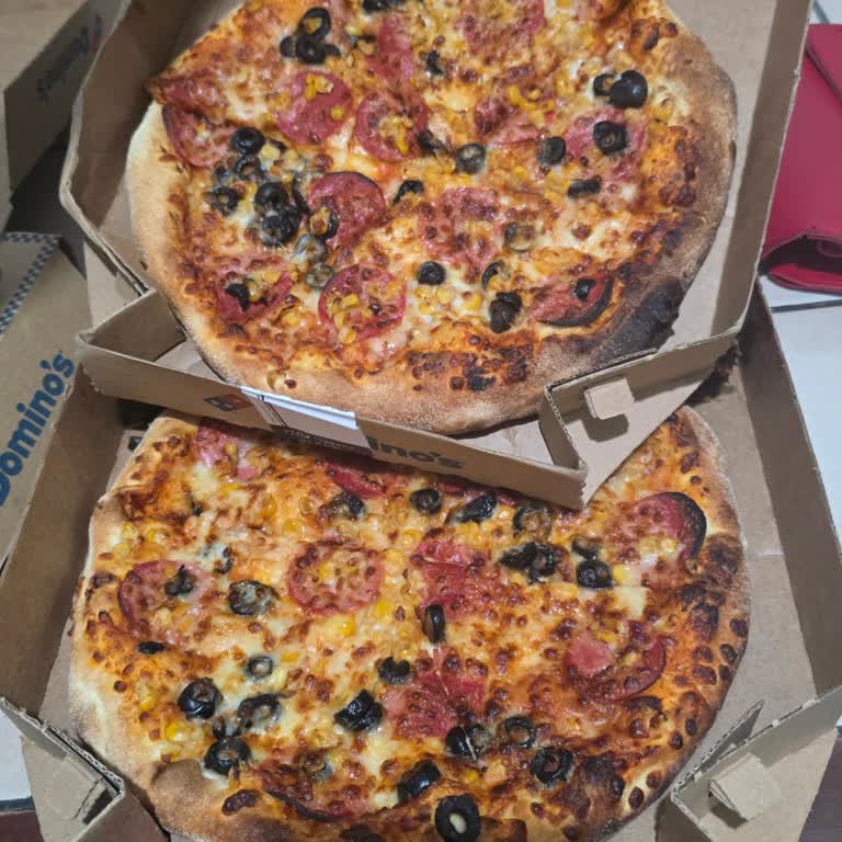 Yanmış Pizza Ve İhmalci Açıklama Üzerine İade Talebi