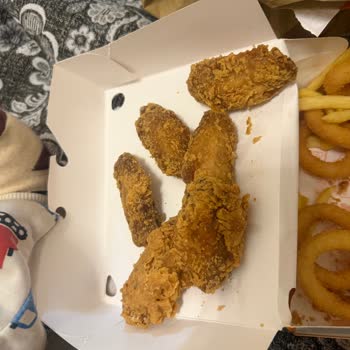 Getir Yemek’ten Gelen Bozulmuş Popeyes Siparişi İçin Tam İade Talebi