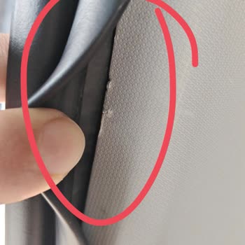 Bagaj Amortisörü Değişimi Sonrası İç Trim Ve Tavan Döşemesi Zarar Görmesi