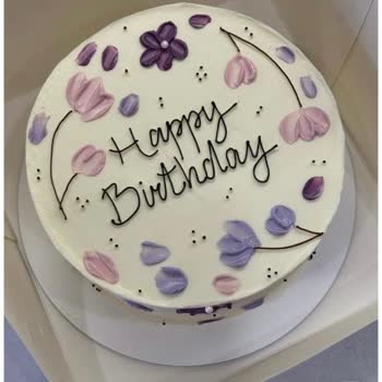 Özlem Pastaneleri (Muğla) Gelen Pasta Sipariş Verdiğimiz Pastayla Tamamen Alakasız, Özensiz