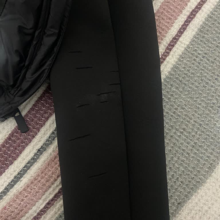 Zara Online Mağazasından Aldığım Cekette Kısa Sürede Kumaş Çekmesi Ve Deformasyon Şikayeti