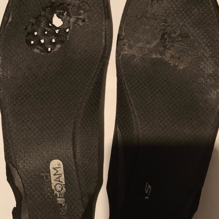 Skechers Ayakkabısında İç Taban Parçalanması Ve Ayıplı Mal İadesi Talebi