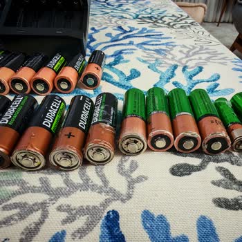 Duracell Şarjlı Pil Kaplamasının Çabuk Soyulması