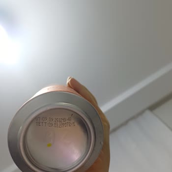 Şeftali Aromalı Soğuk Çay Şişesinden Yabancı Madde Çıktı Ve Hijyen Riski