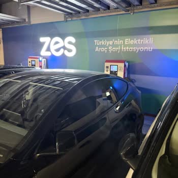 Şarj İstasyonunda Şarj Etmeden Park Eden Tesla’ya Blokaj Cezası Talebi