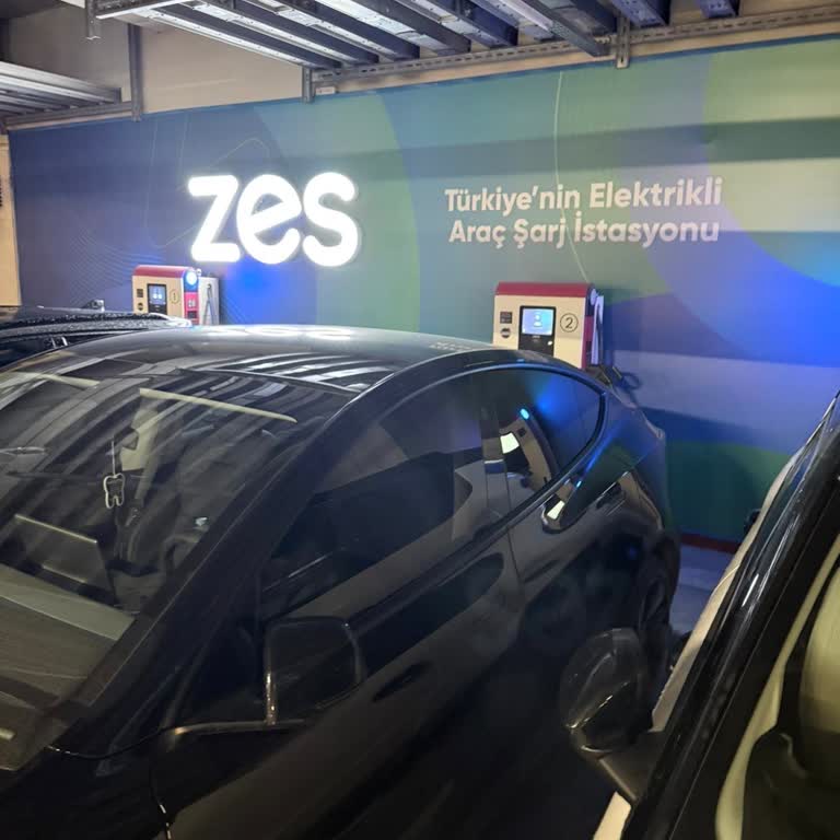 Şarj İstasyonunda Şarj Etmeden Park Eden Tesla’ya Blokaj Cezası Talebi
