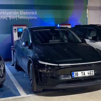Şarj İstasyonunda Şarj Etmeden Park Eden Tesla’ya Blokaj Cezası Talebi