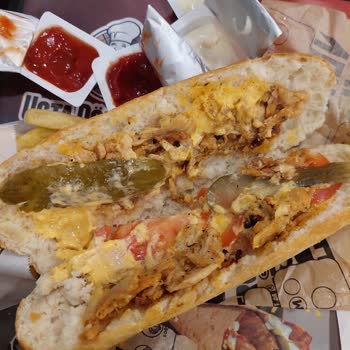 Sipariş Edilen Dönerde Tavuk Yok, Sadece Soslu Ekmek